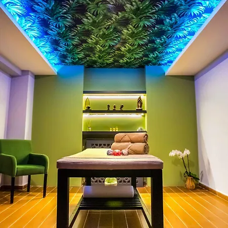 A Diamond The Hotell